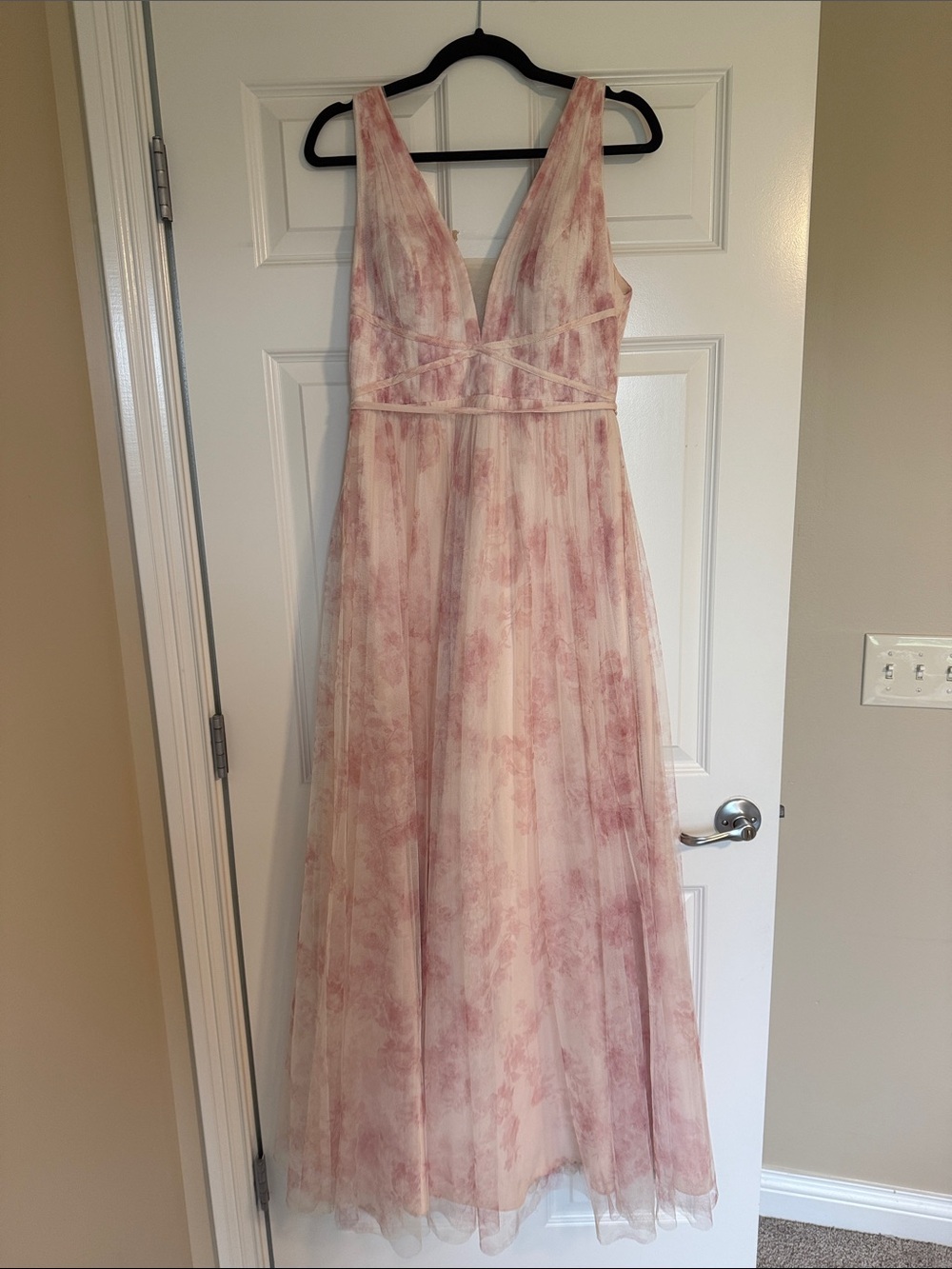 Elegant Marchesa Notte Pink V-Neck A-Line Evening Dress